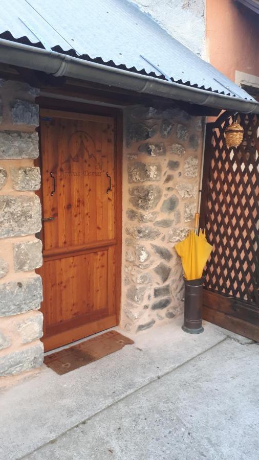 Villa Apibus Domus - Chris Et Steph Guillaumes Exterior foto